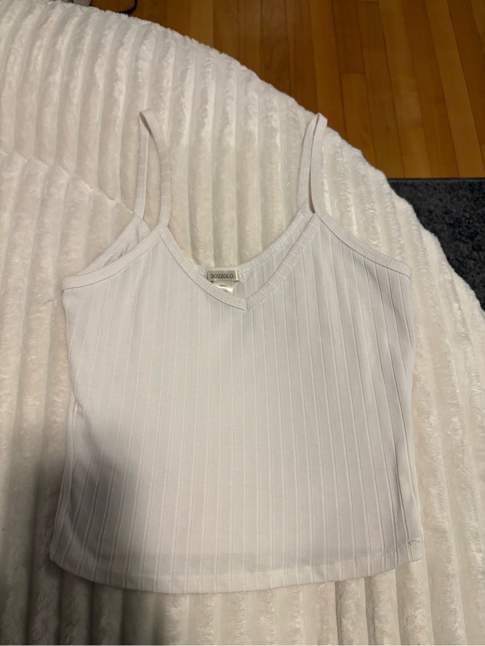 Bozzolo White Ribbed V-Neck Cami Tank